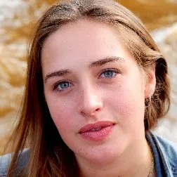 Oona