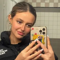 Laura-Sophia