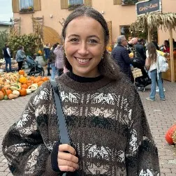 Mia