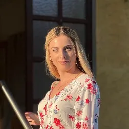Natia